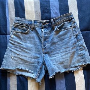 Like new Denim Forum “The Ex Boyfriend Midi Short”